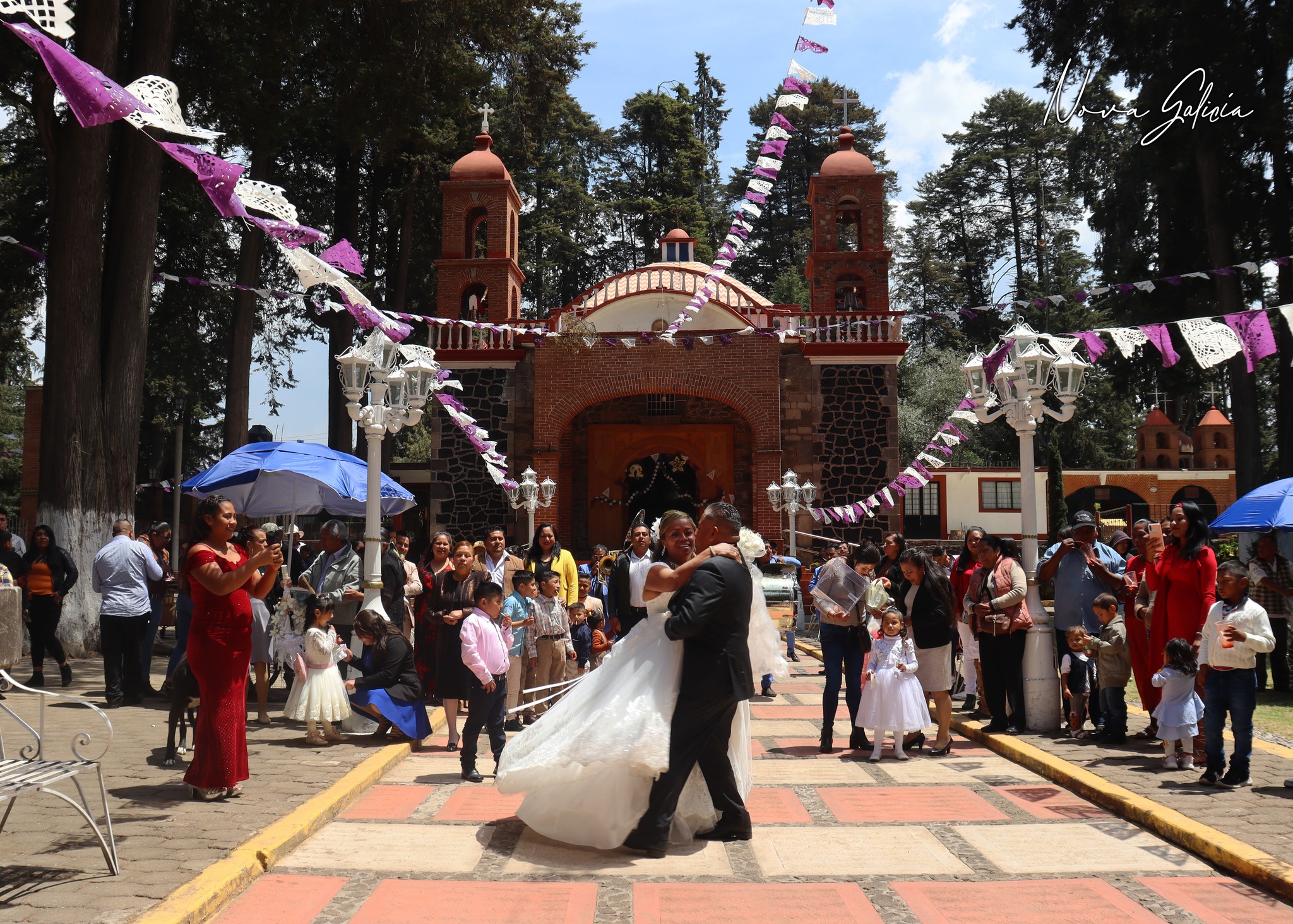 Foto y Video de Boda en Xalatlaco